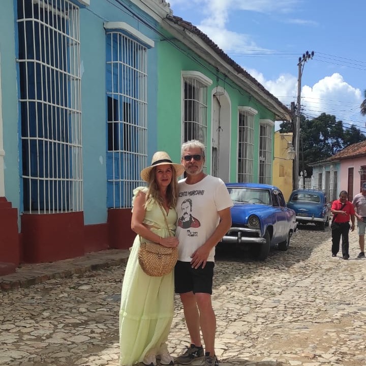 Juan y María, Cuba